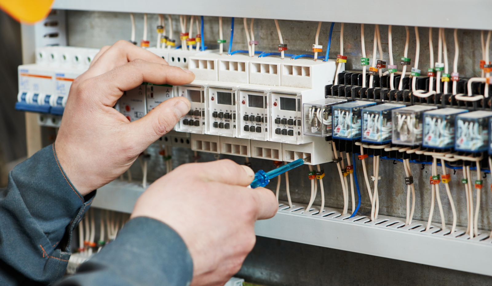 Standar Keamanan dan Efisiensi Energi Jadi Fokus Layanan Mekanikal & Elektrikal BCMG elektrikal.png